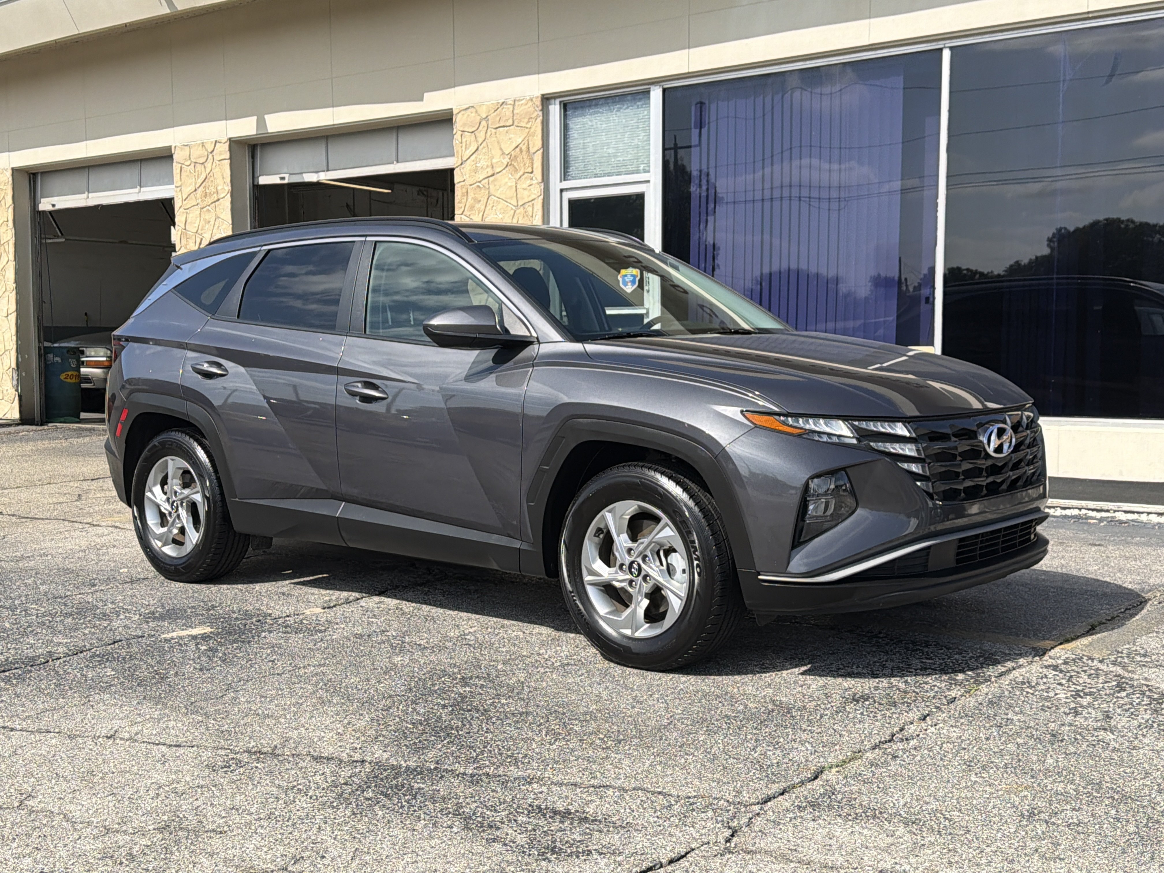 Used 2024 Hyundai Tucson SEL FWD image 1