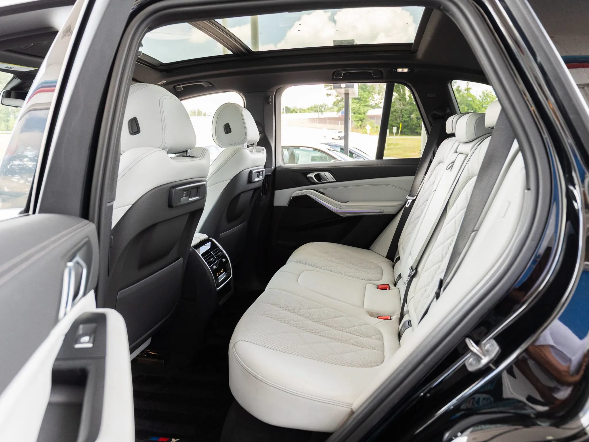 Used 2023 BMW X5 sDrive40i RWD image 30