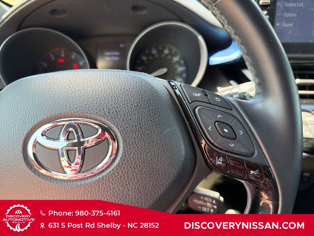 Used 2019 Toyota C-HR XLE FWD image 21