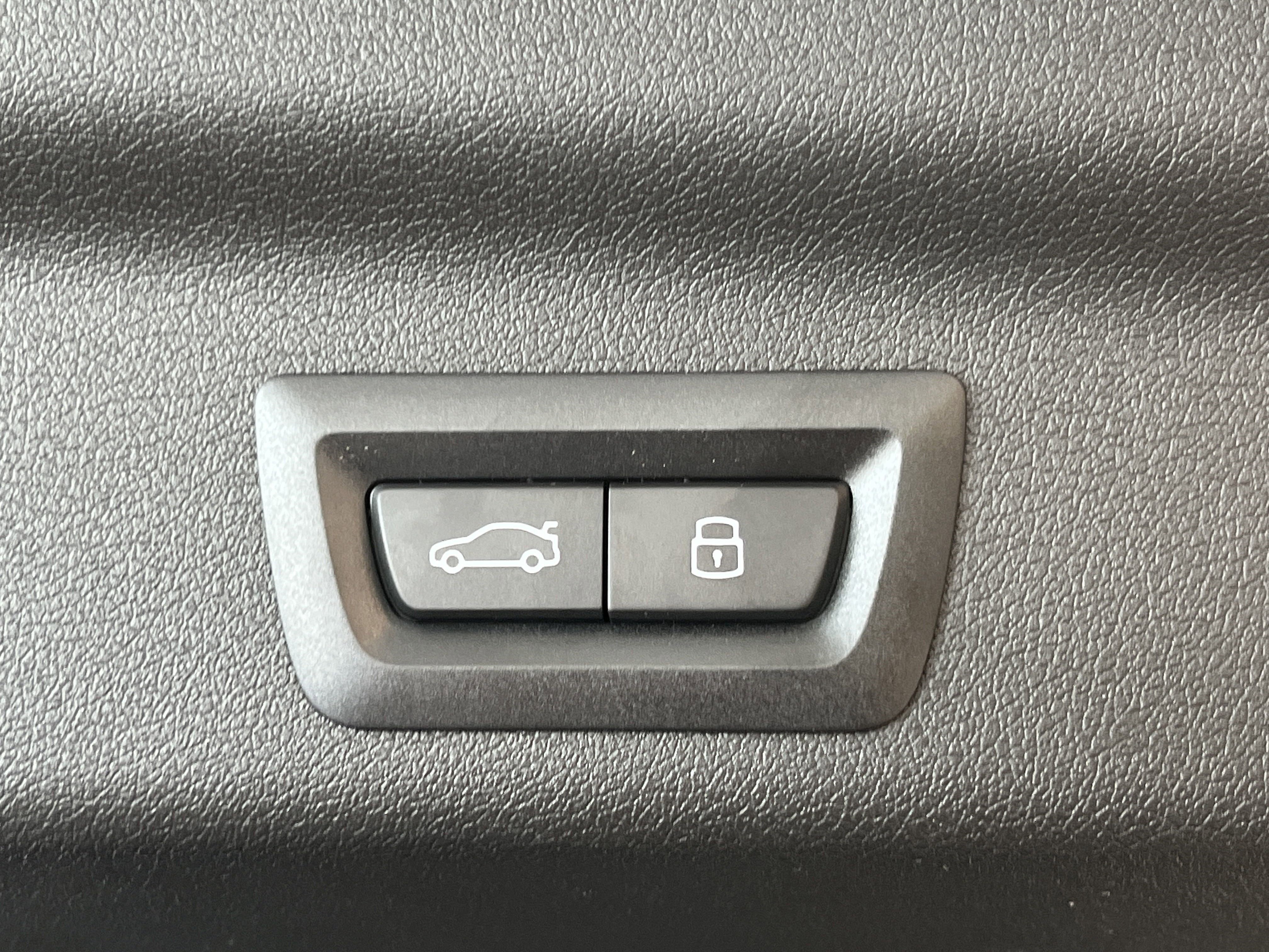 New 2025 BMW X1 xDrive28i w/ Technology Package image 28