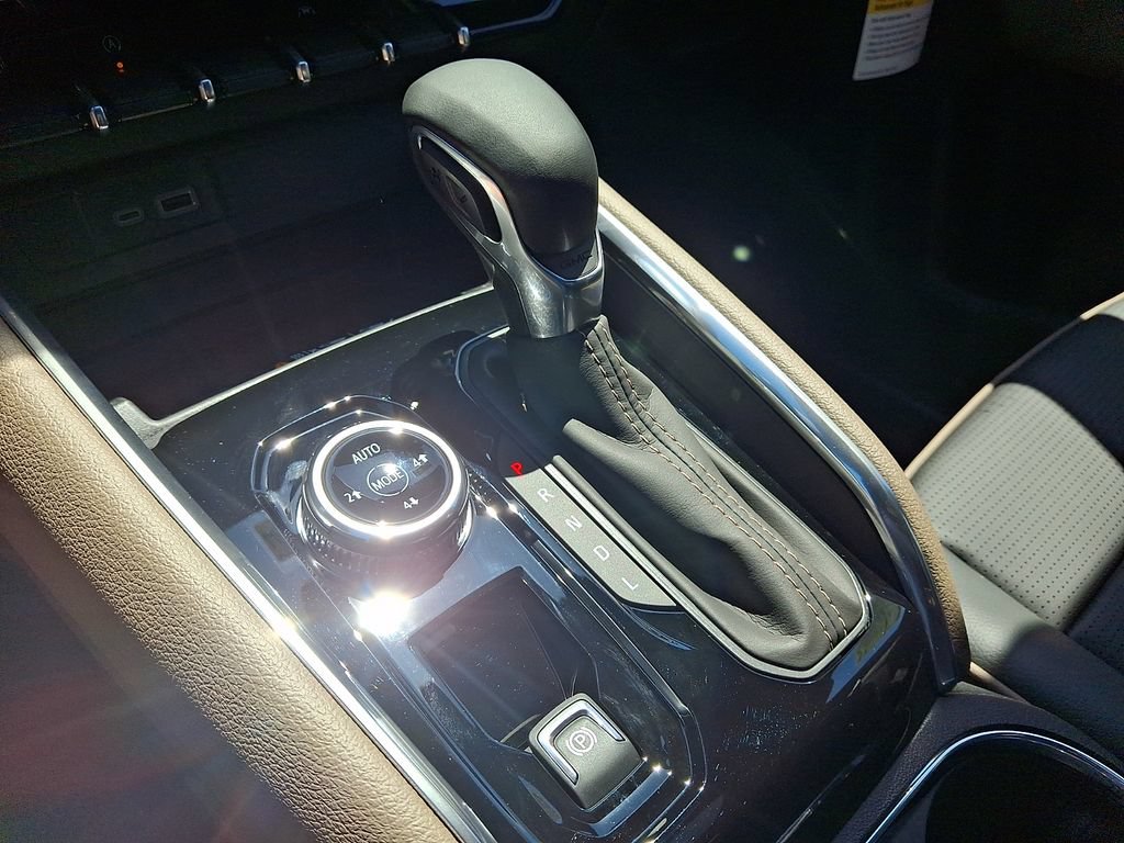 New 2026 GMC Canyon Denali AWD/4WD image 11