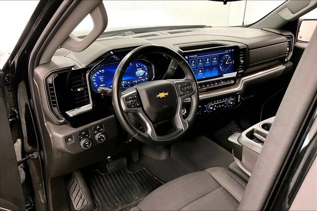 Used 2023 Chevrolet Silverado 1500 LT w/ LPO, Dark Essentials Package AWD/4WD image 16
