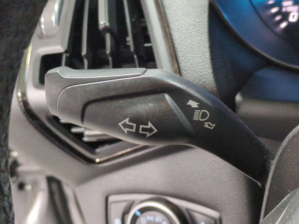 Used 2015 Ford Escape Titanium w/ Equipment Group 301A image 33