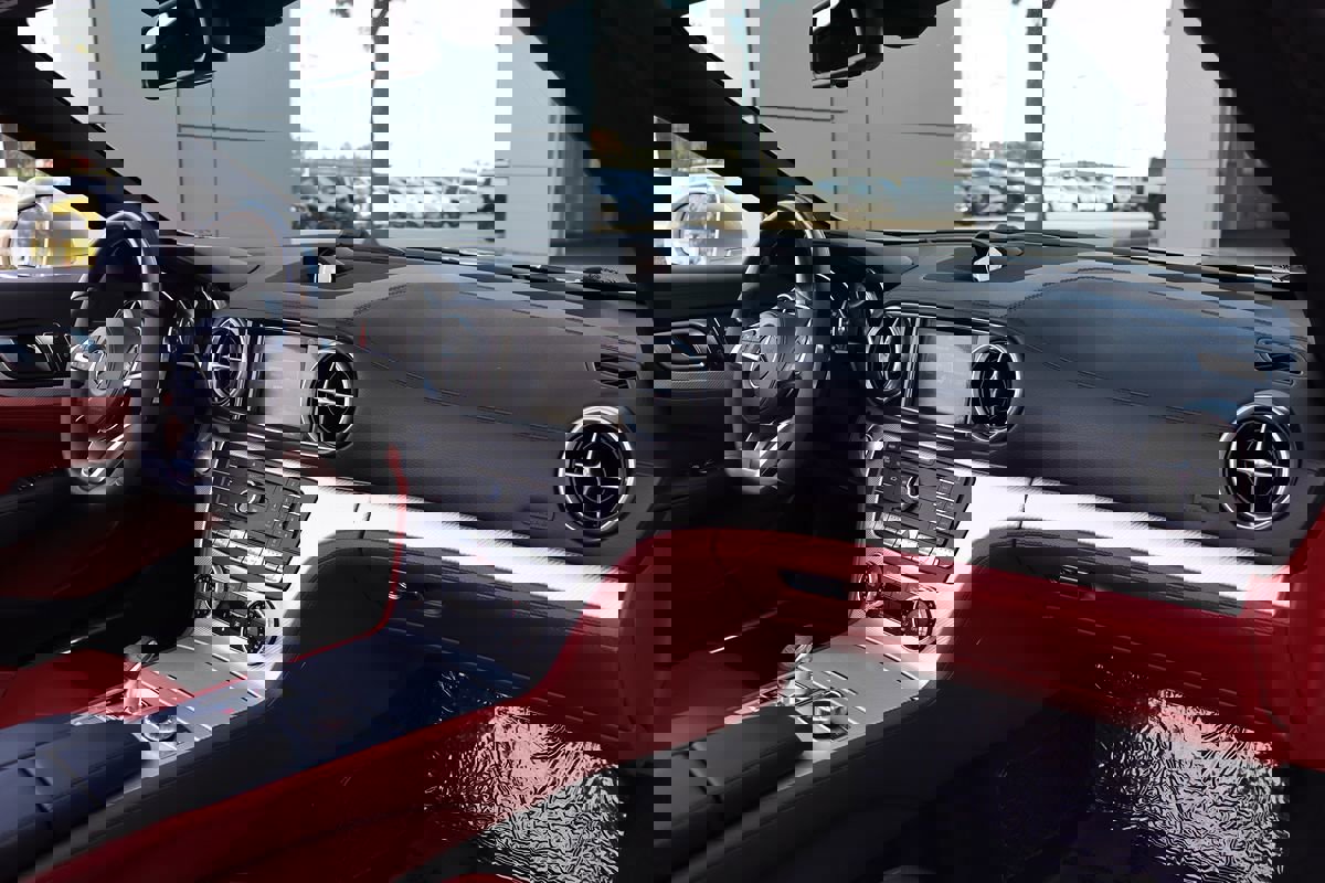 Used 2018 Mercedes-Benz SL 450 image 13