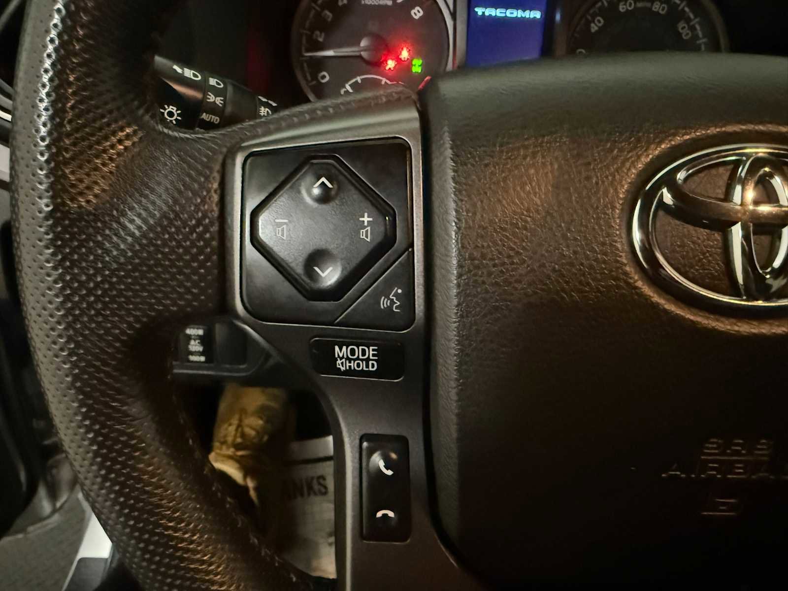 Used 2023 Toyota Tacoma TRD Sport image 29