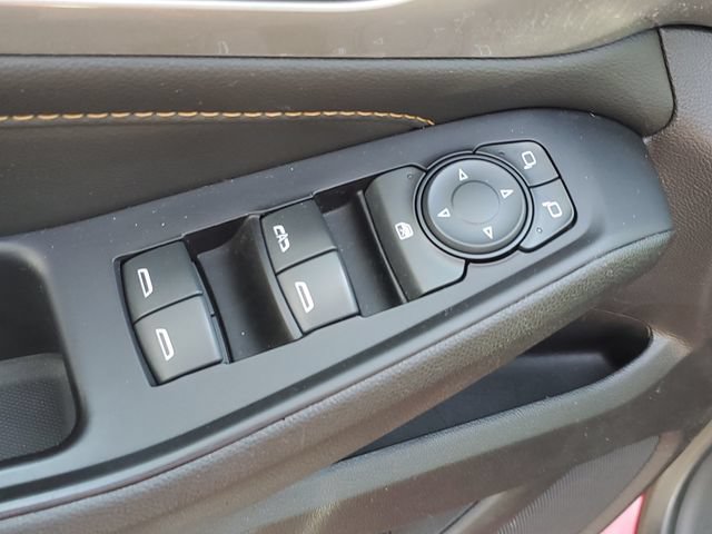 Certified 2019 Chevrolet Traverse LT w/ LT Premium Package AWD/4WD image 13