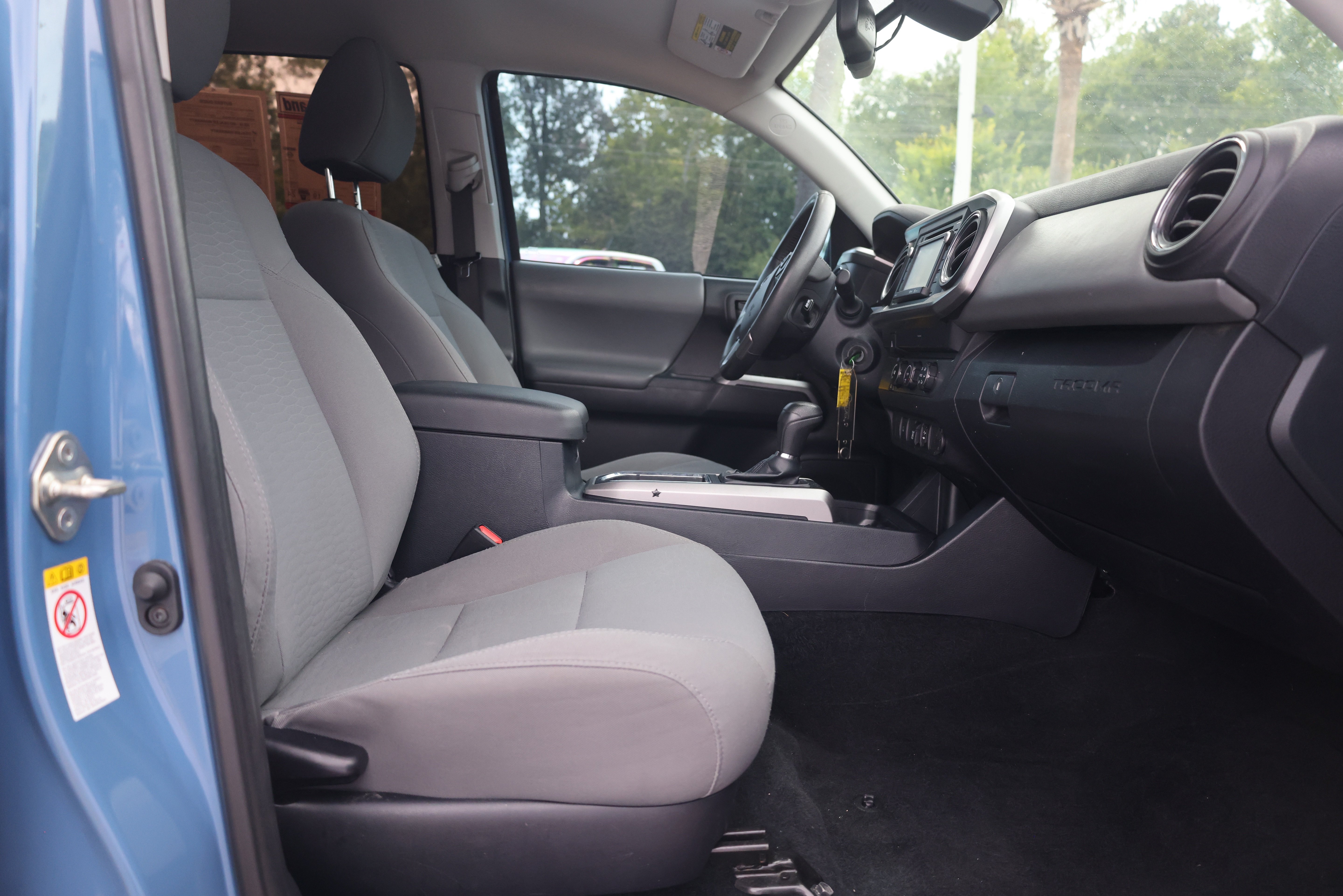 Used 2019 Toyota Tacoma SR5 RWD image 15