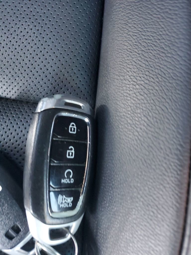 Used 2022 Hyundai Kona Limited w/ Cargo Package image 35