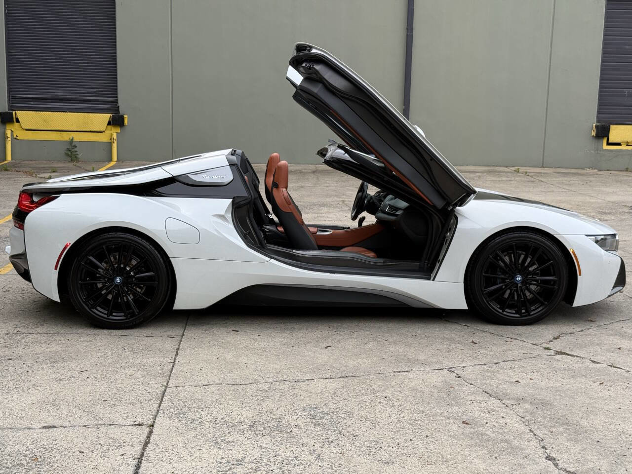 Used 2019 BMW i8 Roadster AWD/4WD image 20