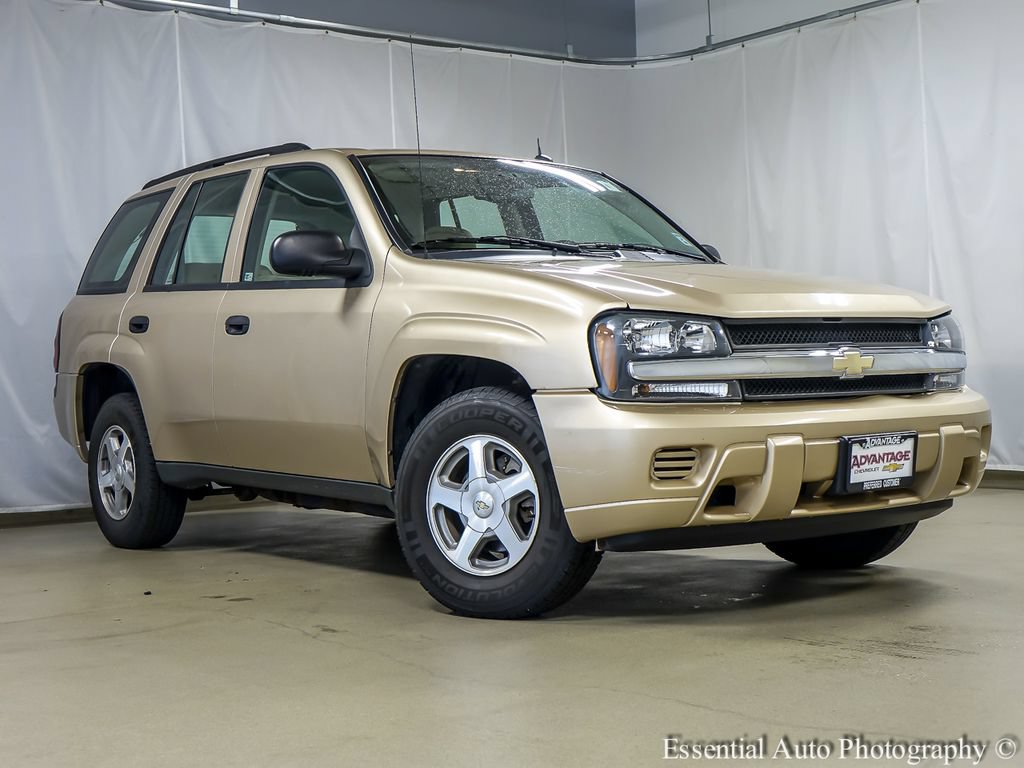 Used 2005 Chevrolet TrailBlazer LS RWD image 2