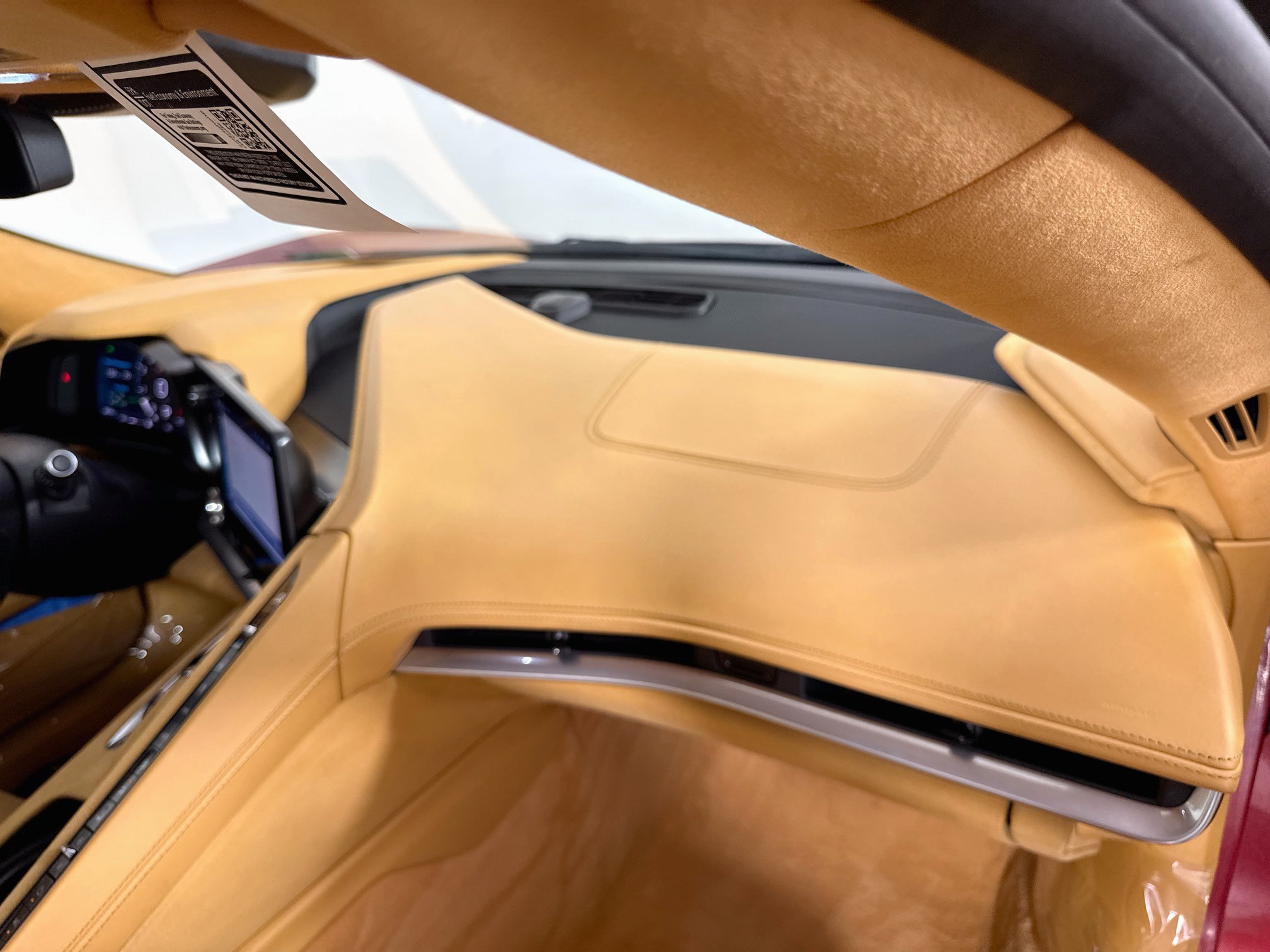Used 2024 Chevrolet Corvette Stingray Premium Conv w/ Z51 Performance Package RWD image 28