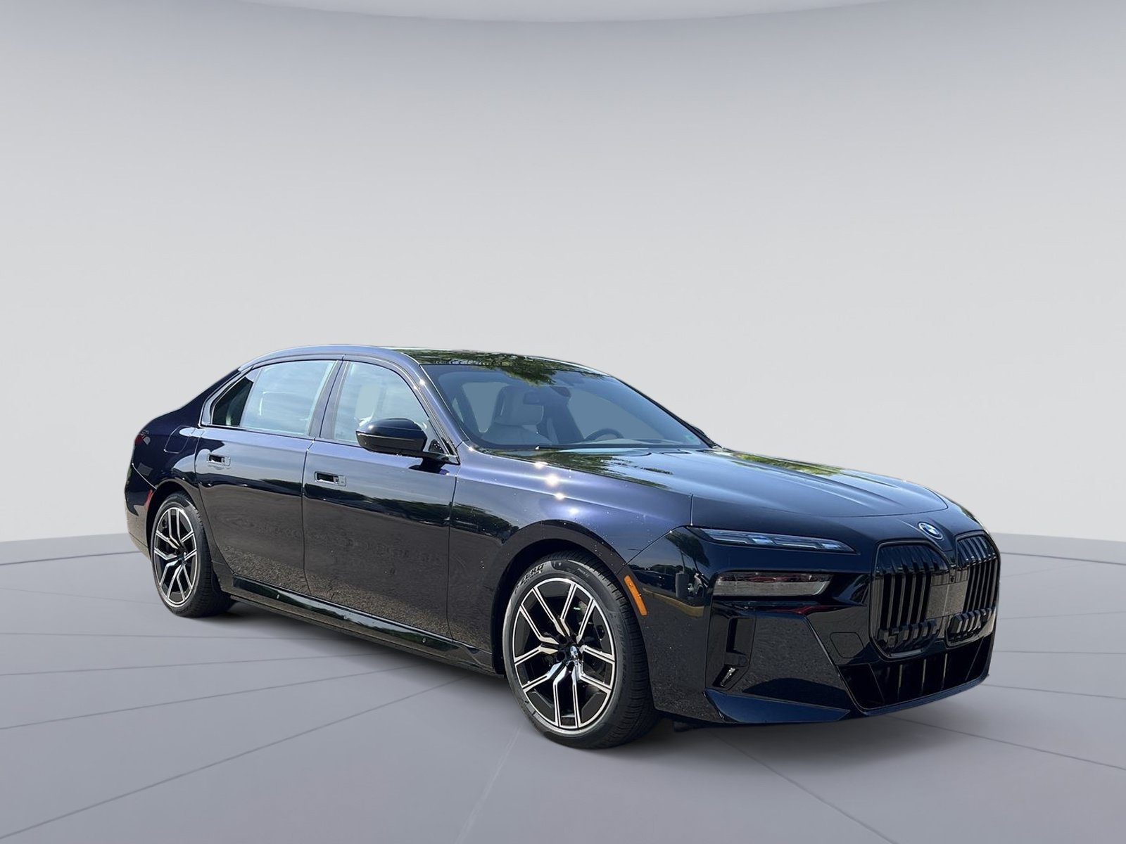 New 2025 BMW i7 eDrive50 w/ Executive Package RWD image 15