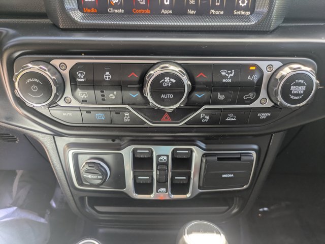 Used 2023 Jeep Wrangler Unlimited Sahara AWD/4WD image 29
