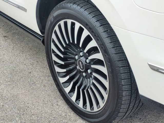 Used 2018 Lincoln Navigator L Black Label w/ Cargo Package AWD/4WD image 8