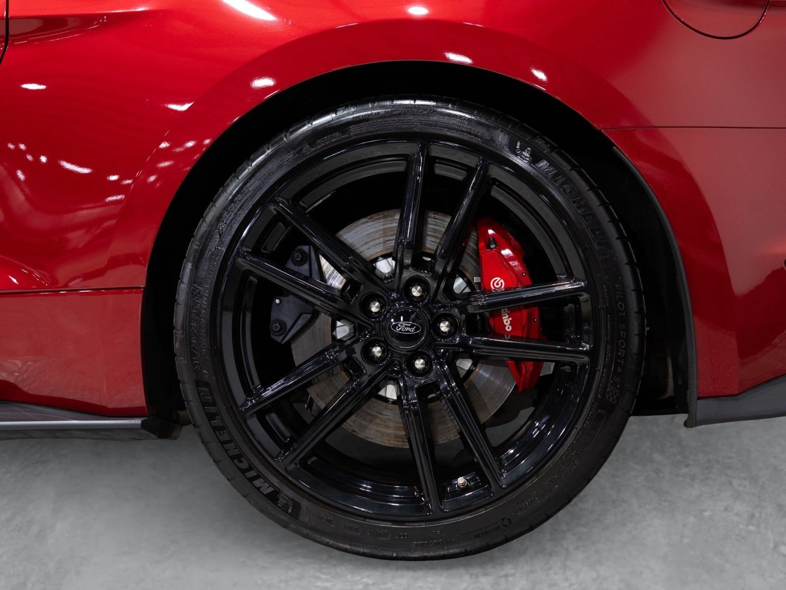 Used 2022 Ford Mustang Shelby GT500 w/ Technology Package RWD image 8