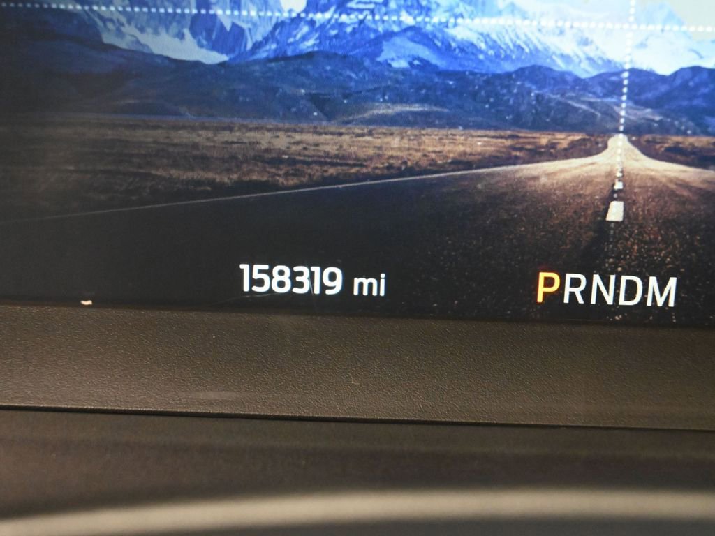 Used 2020 Ford Explorer Platinum w/ Premium Technology Package image 38