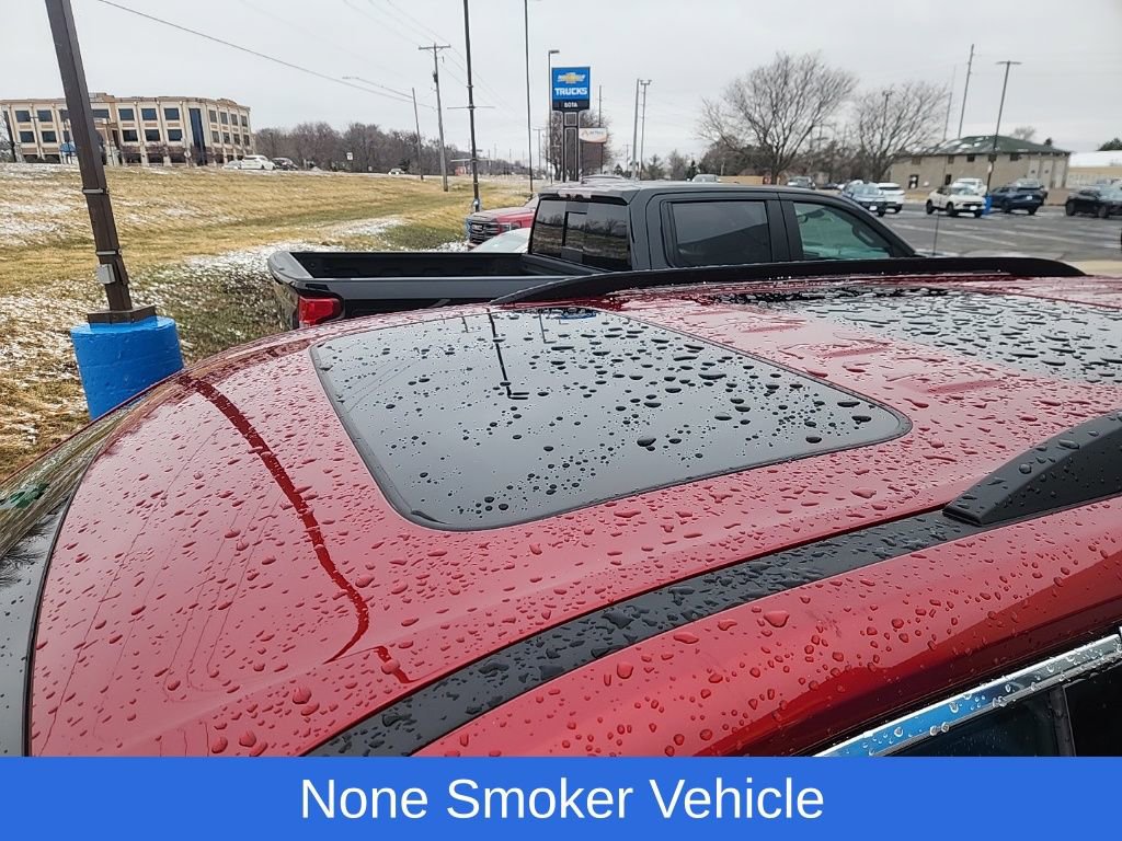 Used 2022 Chevrolet Traverse LT w/ LT Premium Package image 13