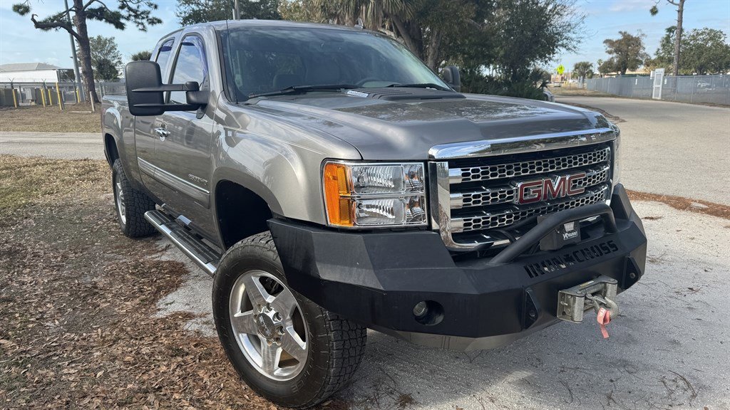 Used 2012 GMC Sierra 2500 SLE w/ HD SLE Premium Package image 2