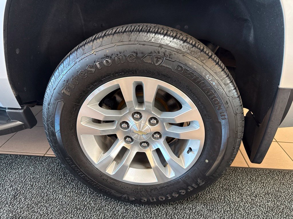 Used 2019 Chevrolet Tahoe LT w/ Luxury Package AWD/4WD image 36