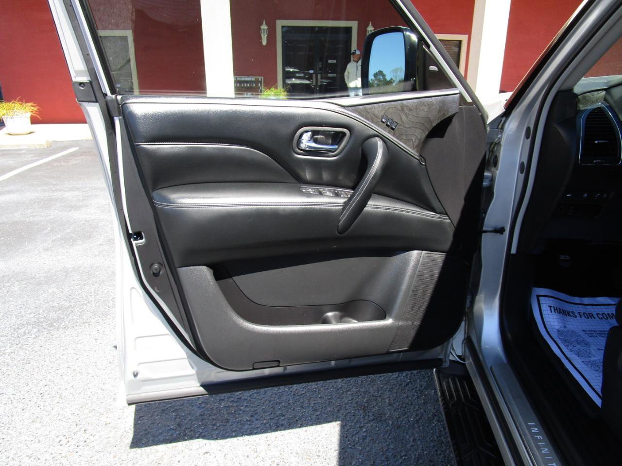 Used 2021 INFINITI QX80 Luxe w/ Cargo Package RWD image 19
