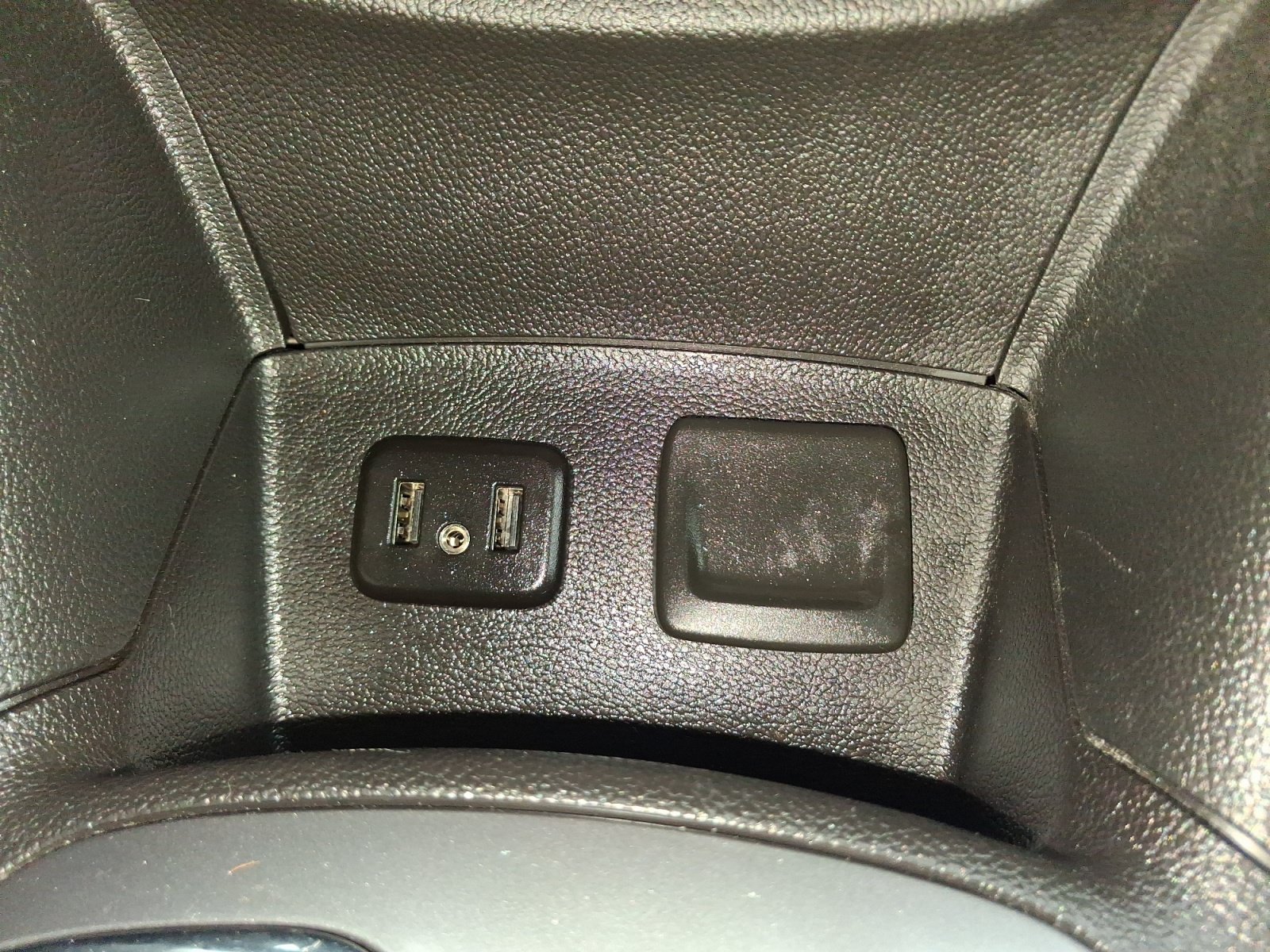 Used 2019 Chevrolet Cruze LT w/ Convenience Package FWD image 29
