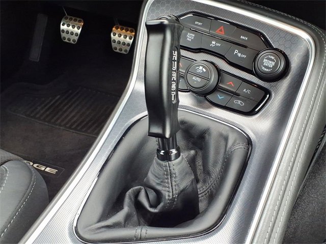 Certified 2016 Dodge Challenger R/T Plus image 19