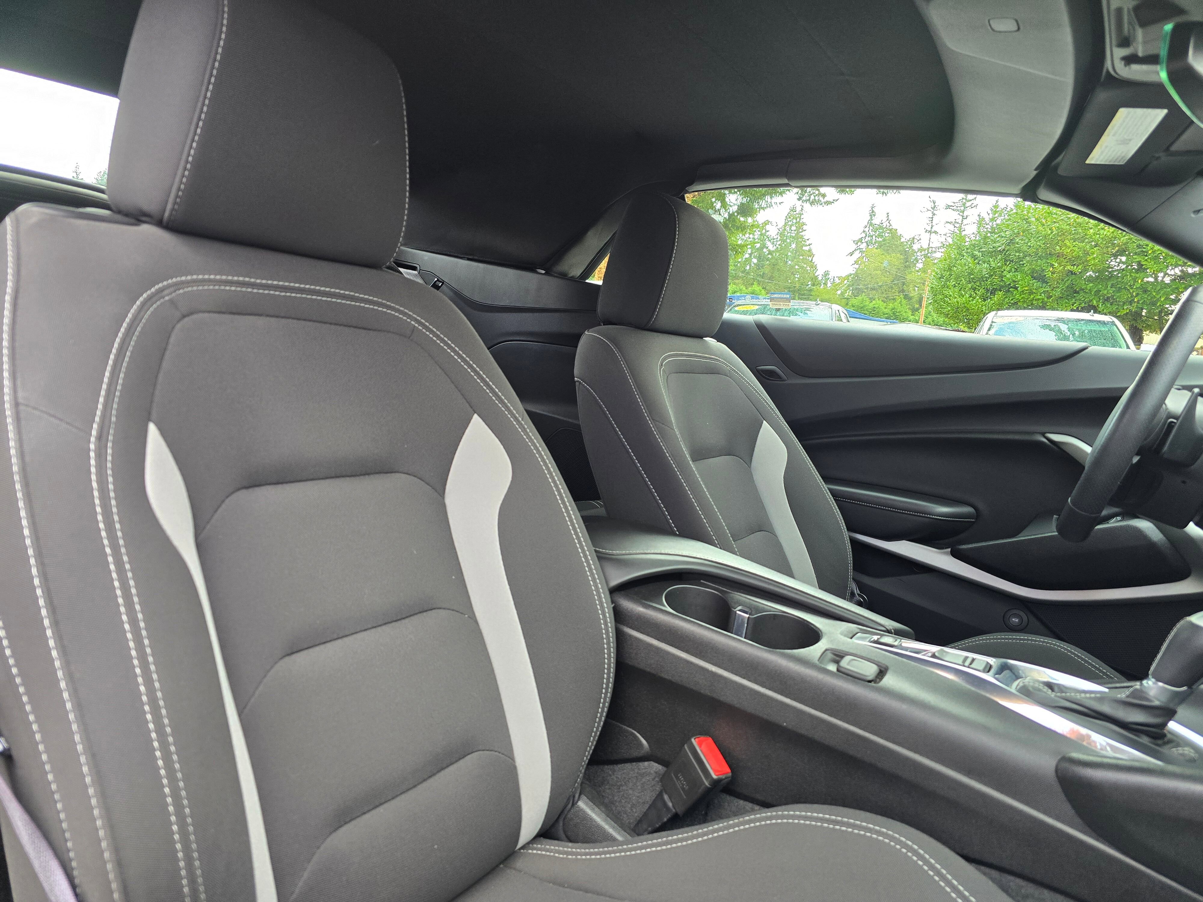 Used 2017 Chevrolet Camaro SS image 11