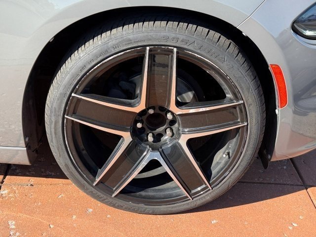 Used 2018 Dodge Charger SXT Plus w/ Driver Confidence Group image 8