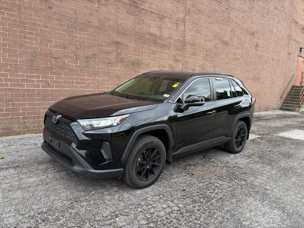 Used 2022 Toyota RAV4 LE AWD/4WD image 1