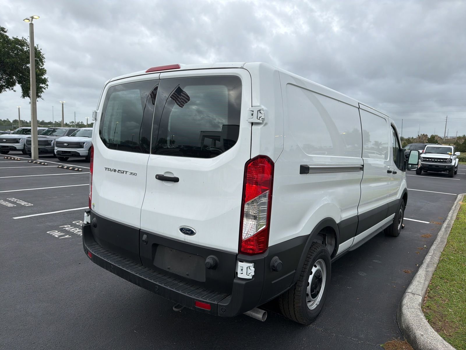 Used 2024 Ford Transit 350 Low Roof w/ Load Area Protection Package image 6