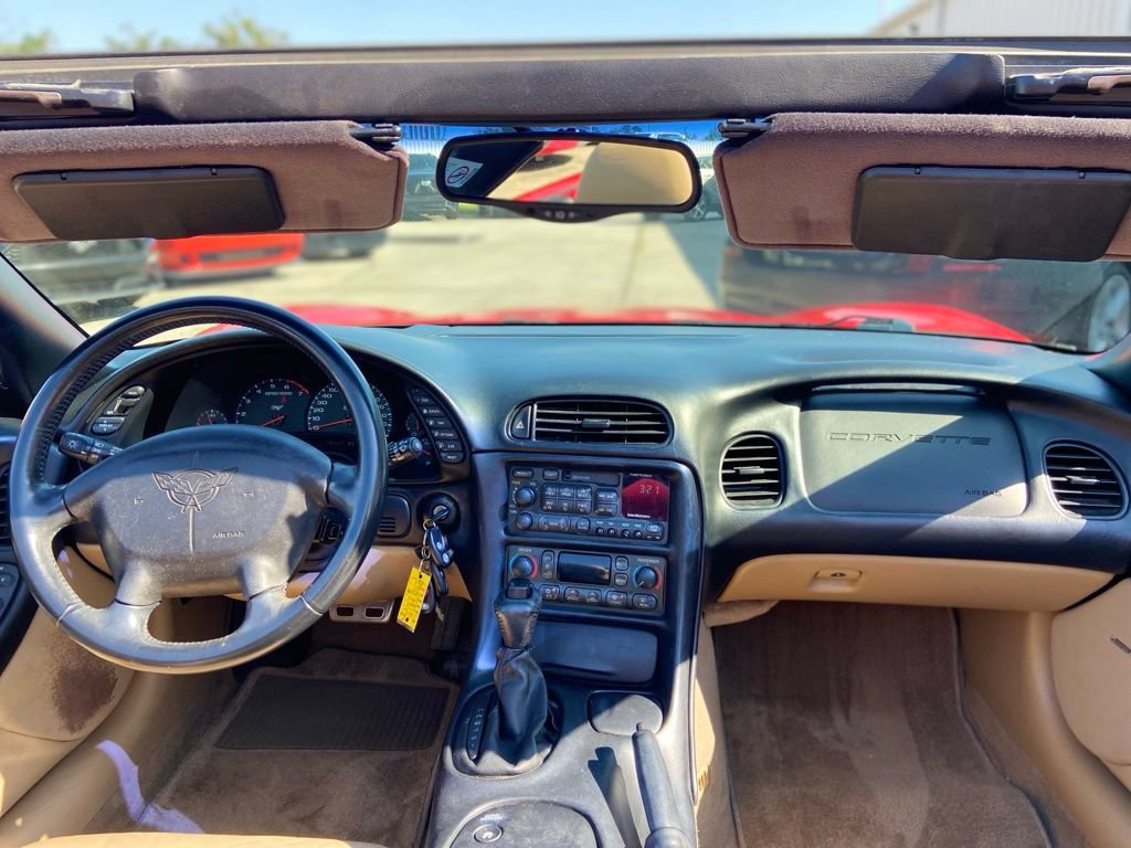 Used 2003 Chevrolet Corvette Convertible w/ Preferred Equipment Group1 RWD image 27