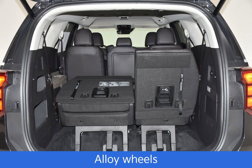 New 2026 Kia Carnival EX image 28