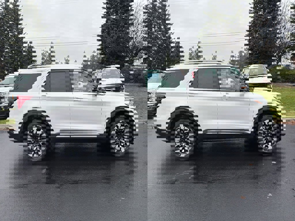 New 2026 Ford Explorer Platinum w/ LUX Leather Package image 3