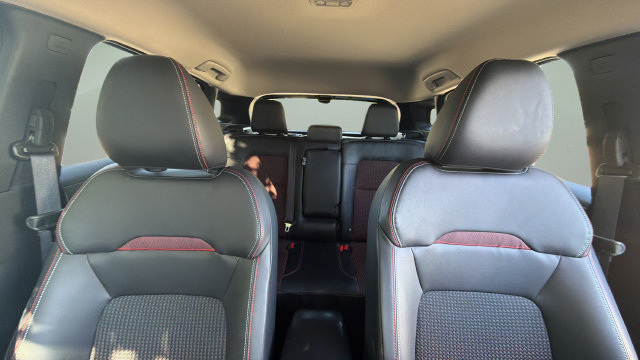 Used 2025 Nissan Kicks SR w/ Illumination Package FWD image 15