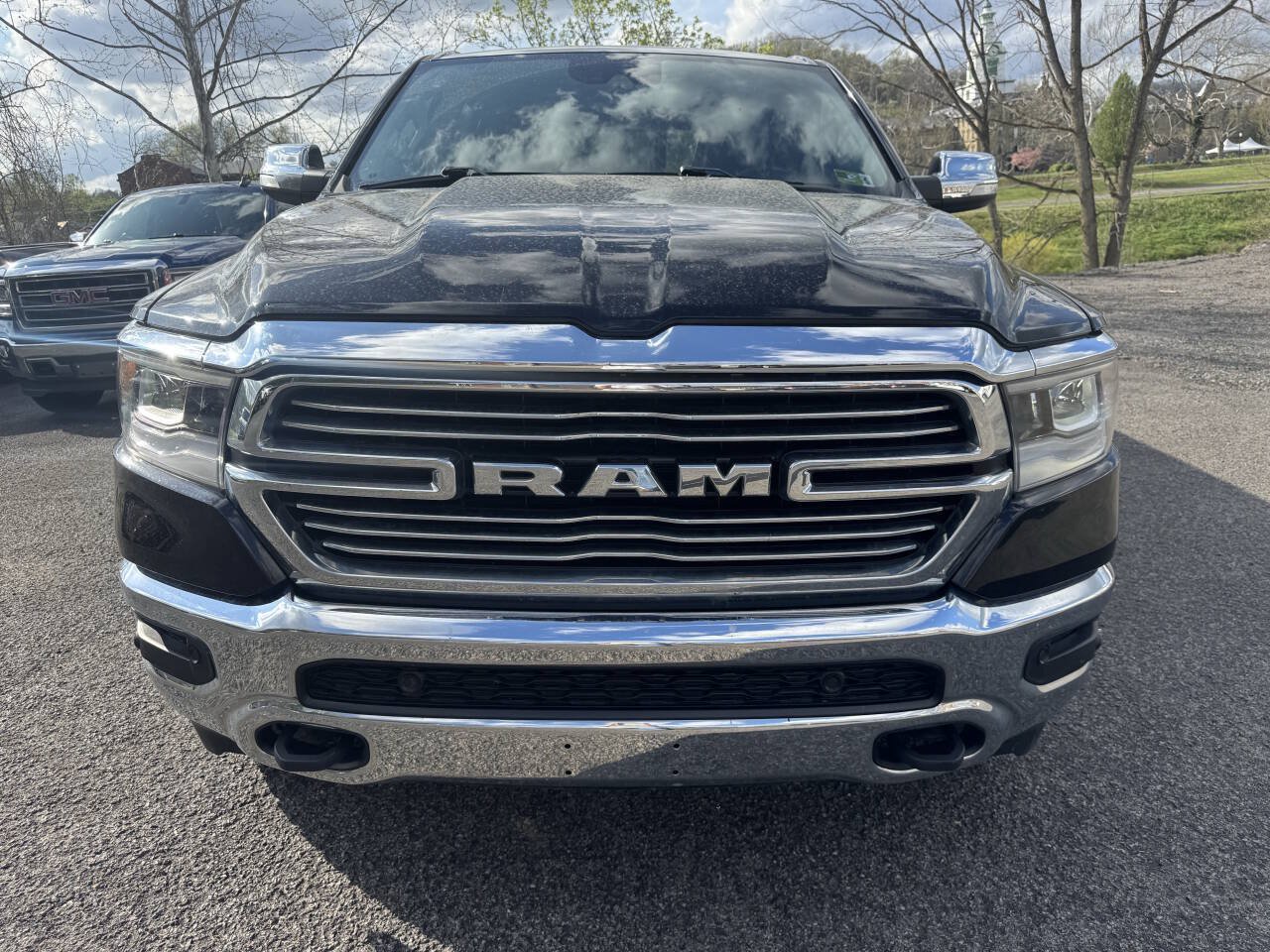 Used 2022 RAM 1500 Laramie AWD/4WD image 2