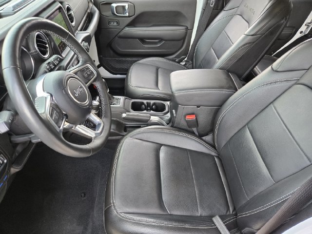 Used 2023 Jeep Wrangler Unlimited Sahara w/ Cold Weather Group AWD/4WD image 14