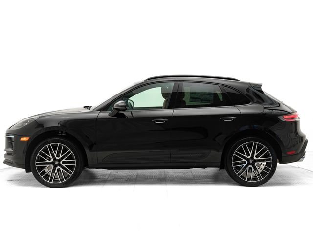 Certified 2026 Porsche Macan AWD/4WD image 2
