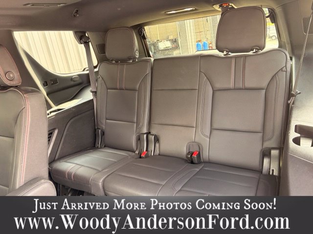 Used 2022 Chevrolet Tahoe RST w/ Luxury Package RWD image 9