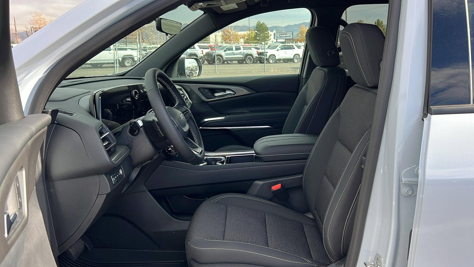 New 2026 Chevrolet Traverse LT w/ Midnight/Sport Edition image 30