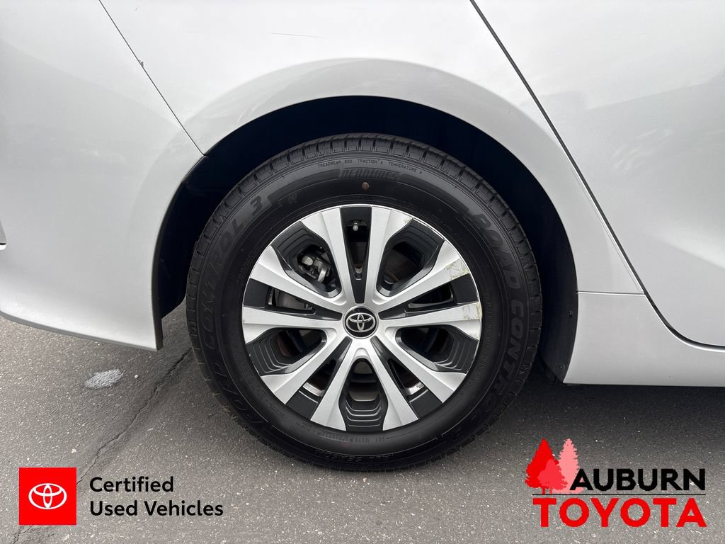 Used 2020 Toyota Prius Prime LE FWD image 13