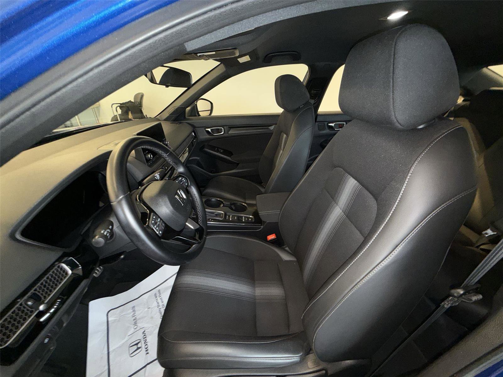 Used 2023 Honda Civic Sport image 13