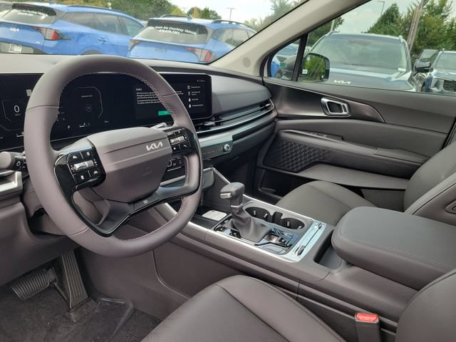 New 2027 Kia Carnival SX w/ Dark Edition Package FWD image 13