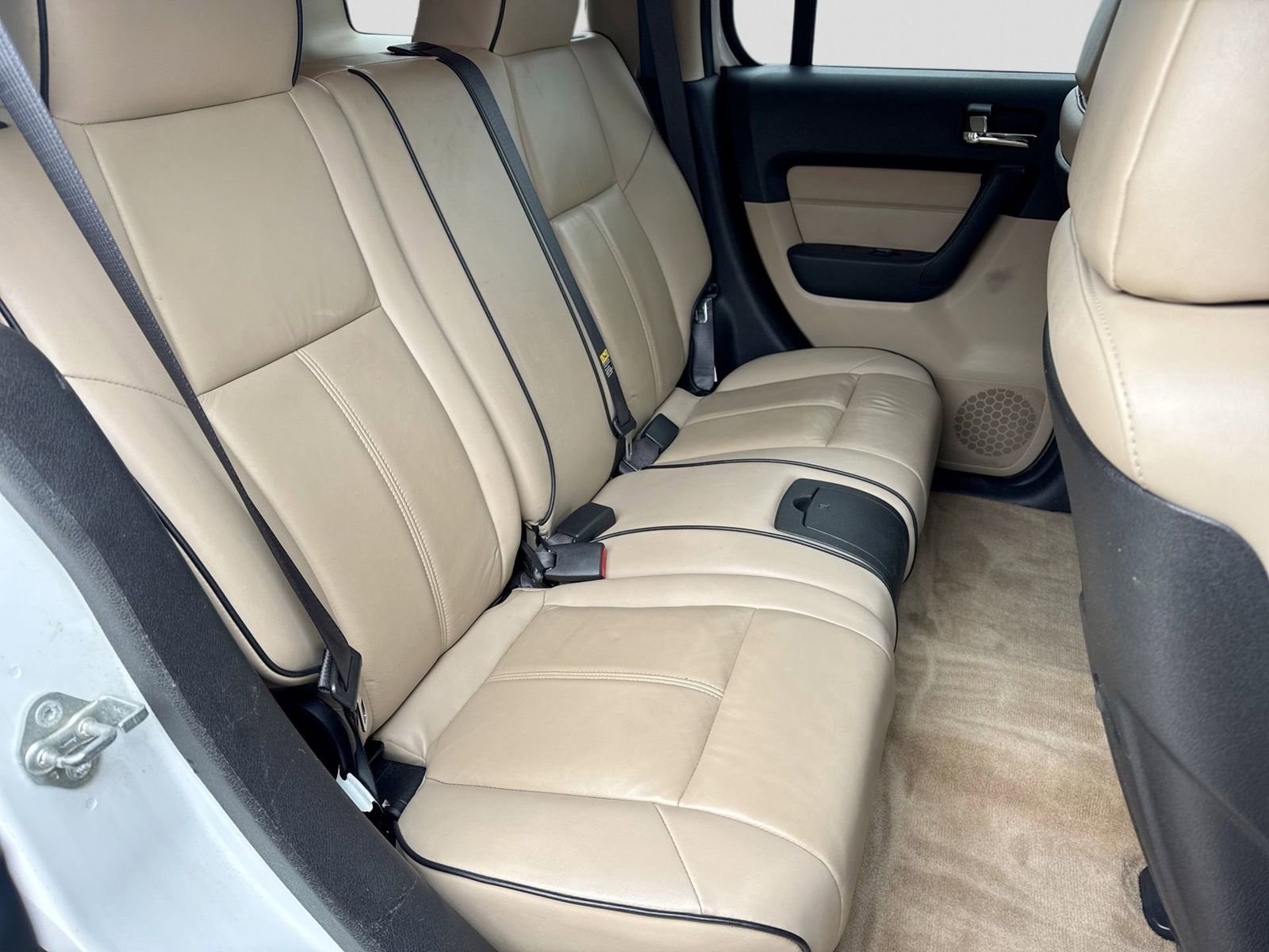 Used 2007 HUMMER H3 Luxury image 39