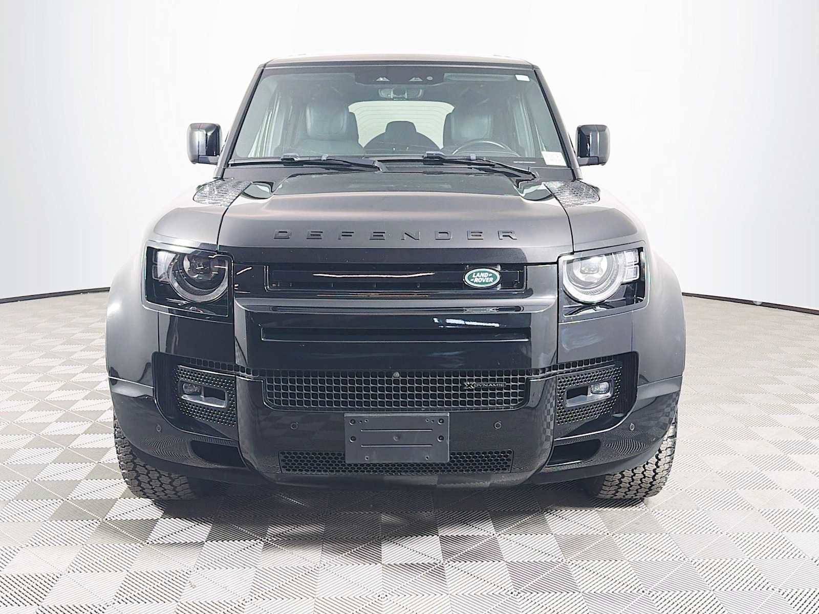 Used 2022 Land Rover Defender 110 X-Dynamic HSE AWD/4WD image 2