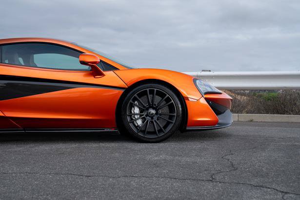 Used 2016 McLaren 570S Coupe RWD image 20