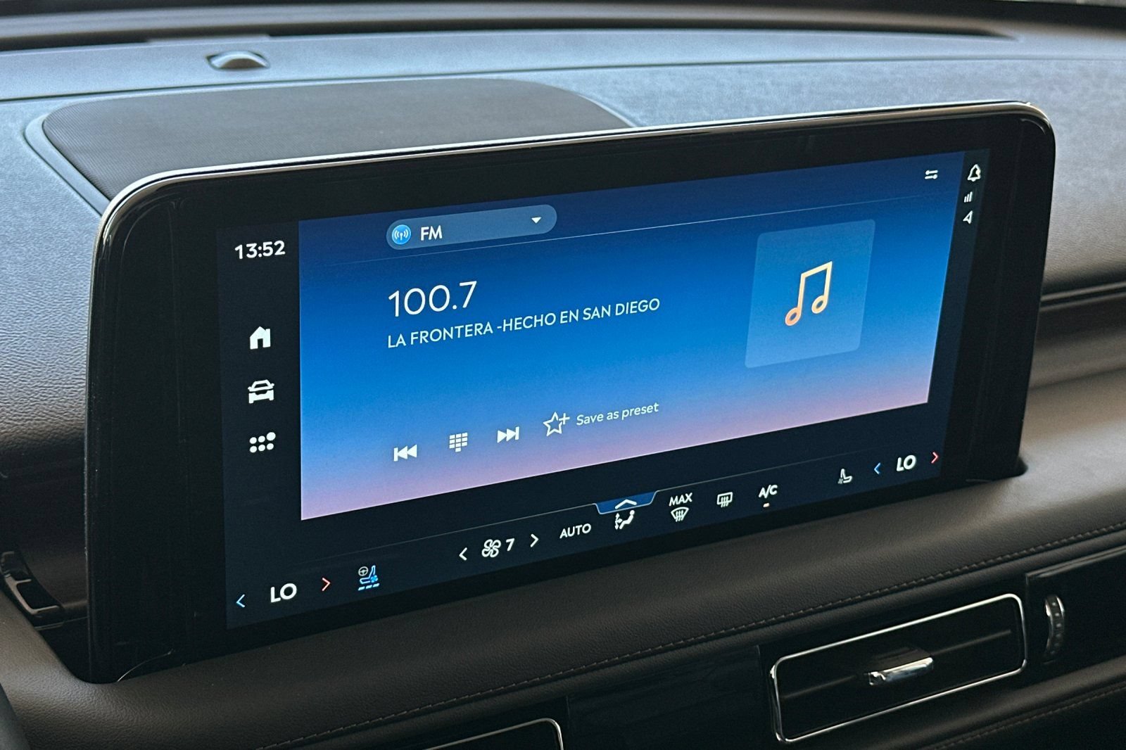 New 2026 Lincoln Aviator Reserve AWD/4WD image 18