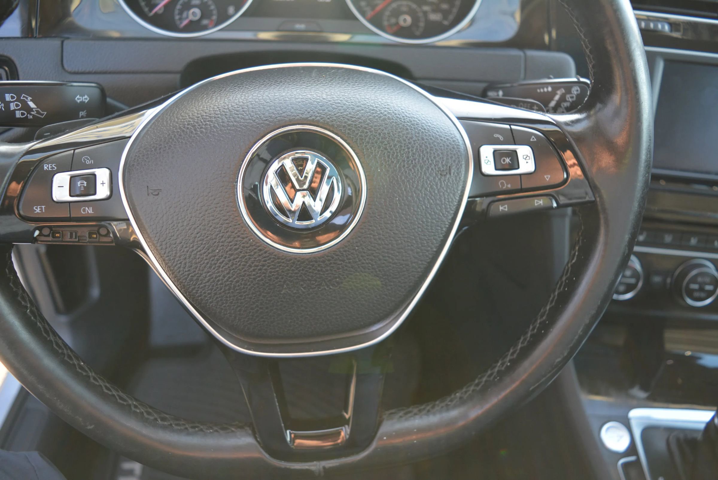 Used 2016 Volkswagen Golf SEL image 21