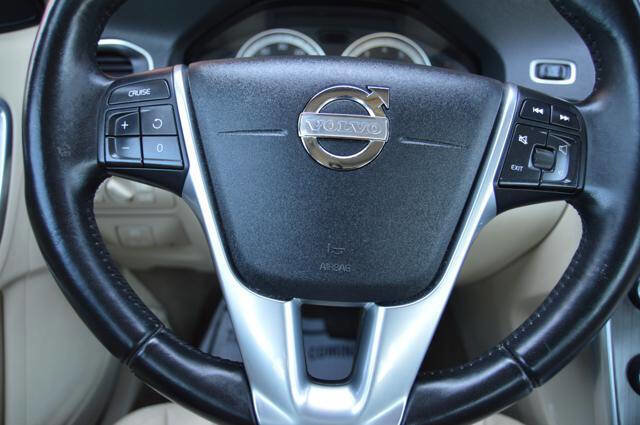 Used 2013 Volvo S60 T5 image 17