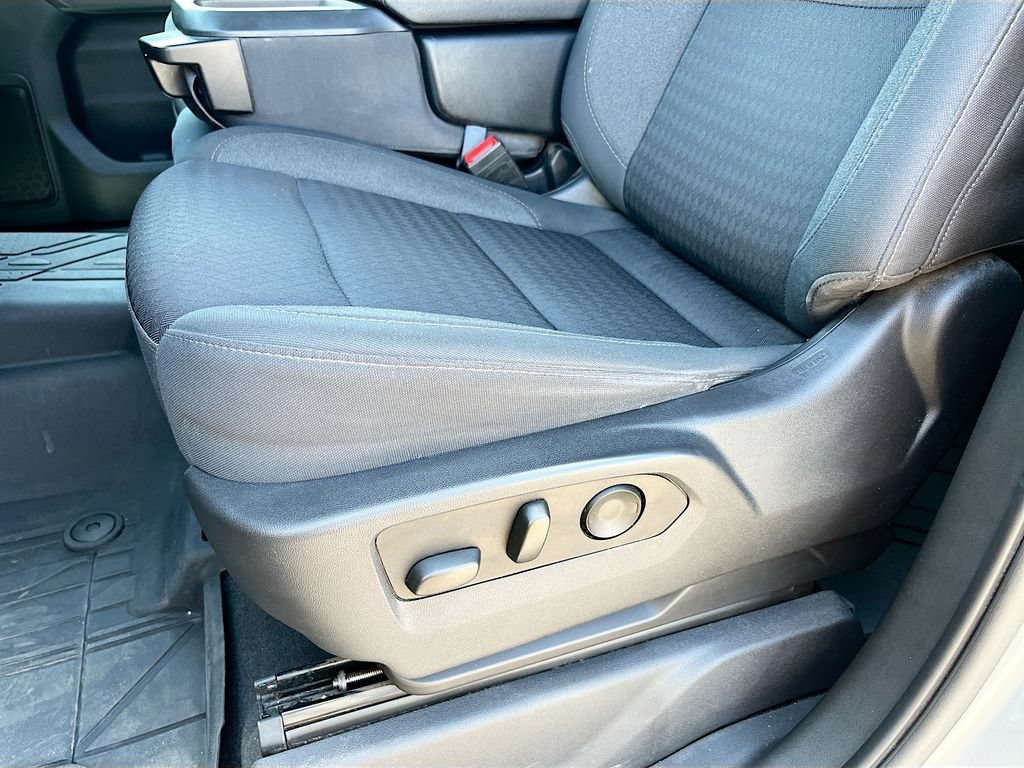 Used 2023 Chevrolet Silverado 1500 Custom w/ LPO, Dark Essentials Package AWD/4WD image 18