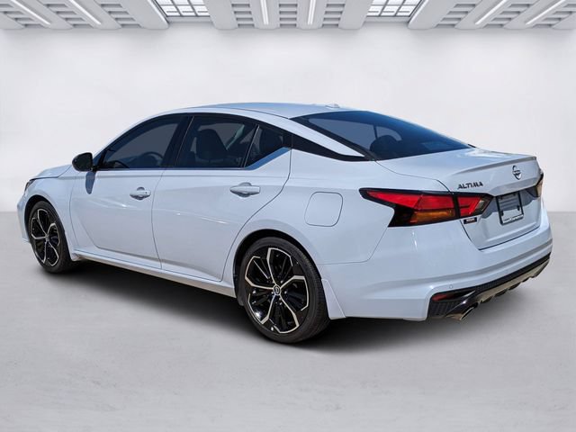 Used 2024 Nissan Altima 2.5 SR w/ SR Premium Package FWD image 7